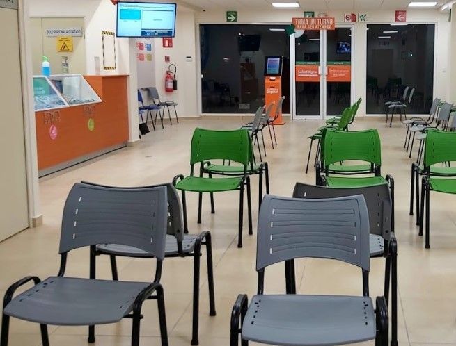 Salud Digna Cadereyta Jiménez fotos de la sala de espera